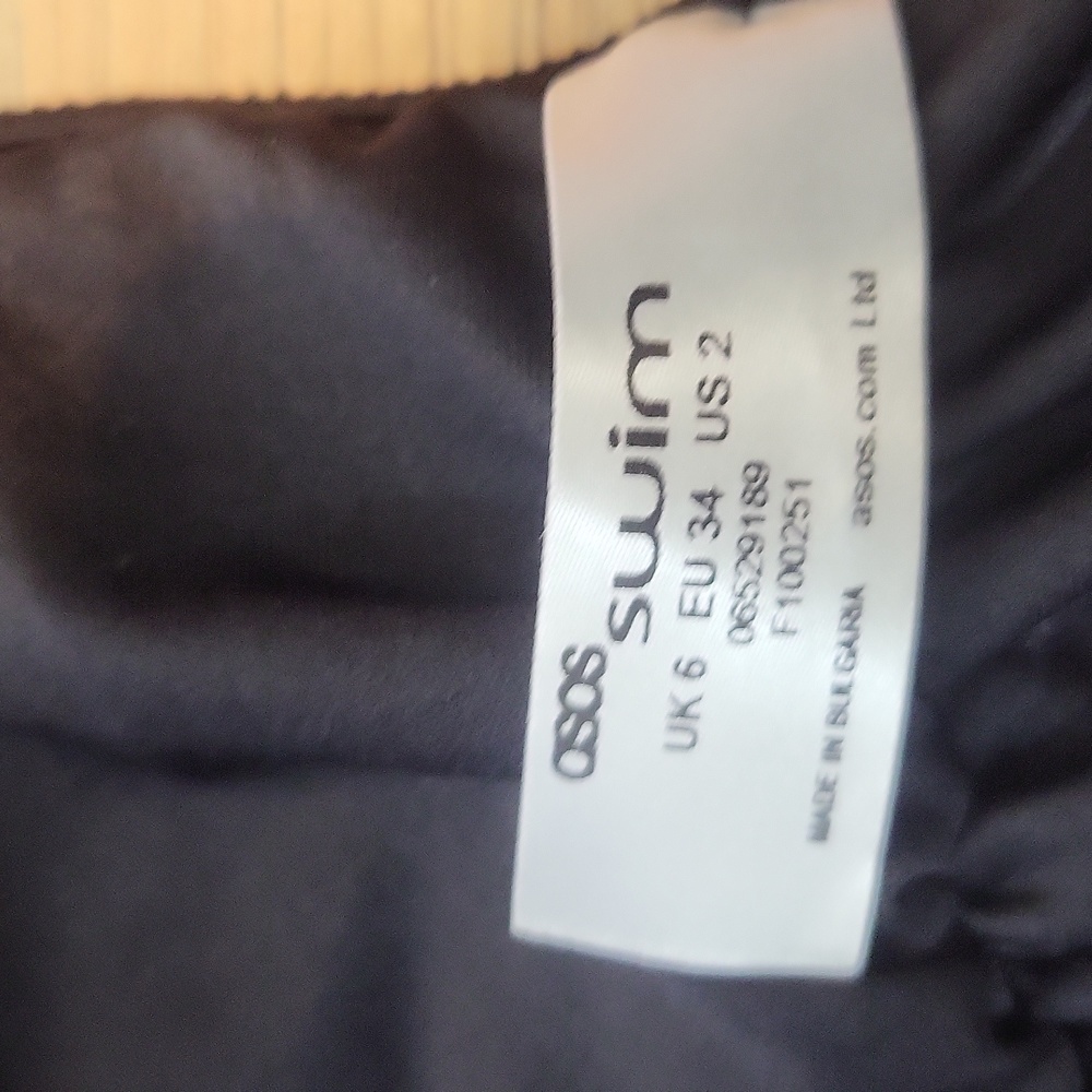 ASOS Black Red Strappy Hook & Eye Triangle Bikini Top & Back Seam String Bottom - Picture 10 of 14